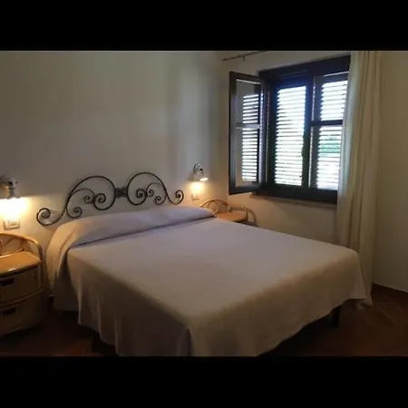 Mandorlo 3 Apartment *